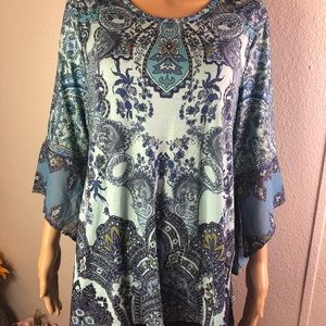 EST 1946 beatiful tunic size M